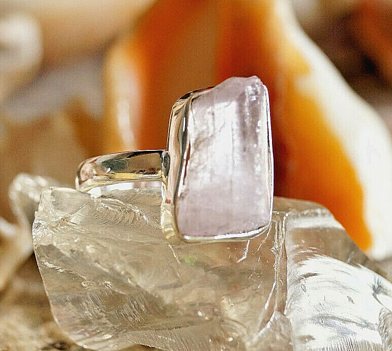 Silberring 59 Kunzit Rosa Ring Silber Rohstein Freiform Schlicht Modern Elegant