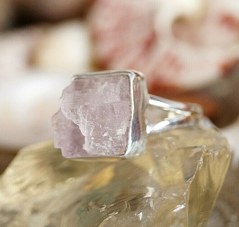 Silberring 57 Kunzit Rosa Ring Silber Rohstein Freiform Schlicht Modern Eckig – Bild 5