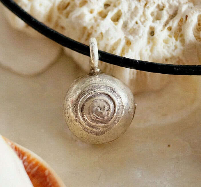 980er Silber Anhänger Kugel 1,2 x 1 cm Vintage Design Spirale Klangkugel Klein
