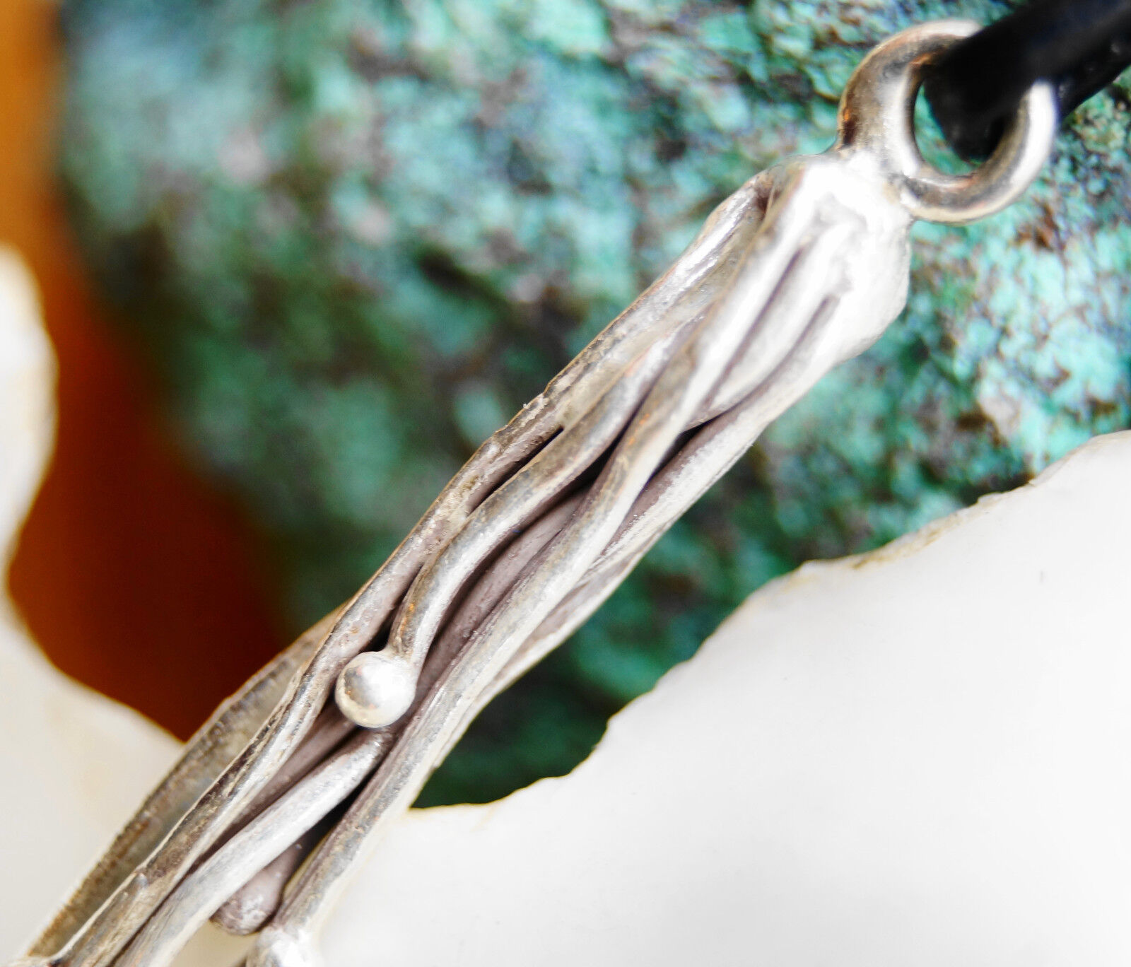Lang 5,4 cm Silber Kettenanhänger Floral Linien Kugeln Welle Handarbeit Modern – Bild 5