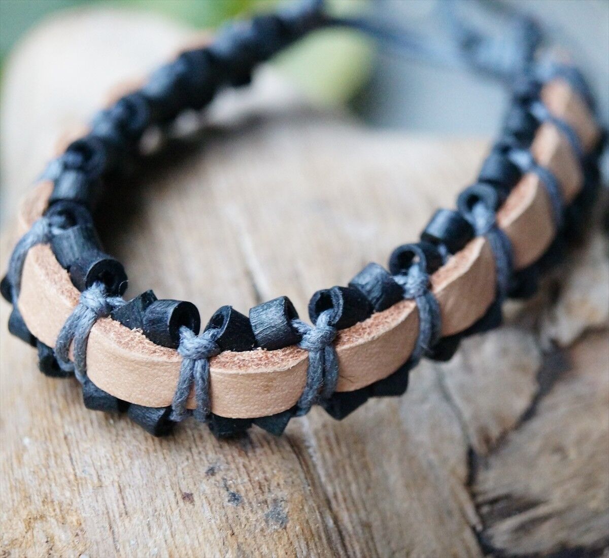 Echtes Öko Lederarmband 1,5 cm breit Natur Braun Schwarz Holzkugel Leder Armband – Bild 6