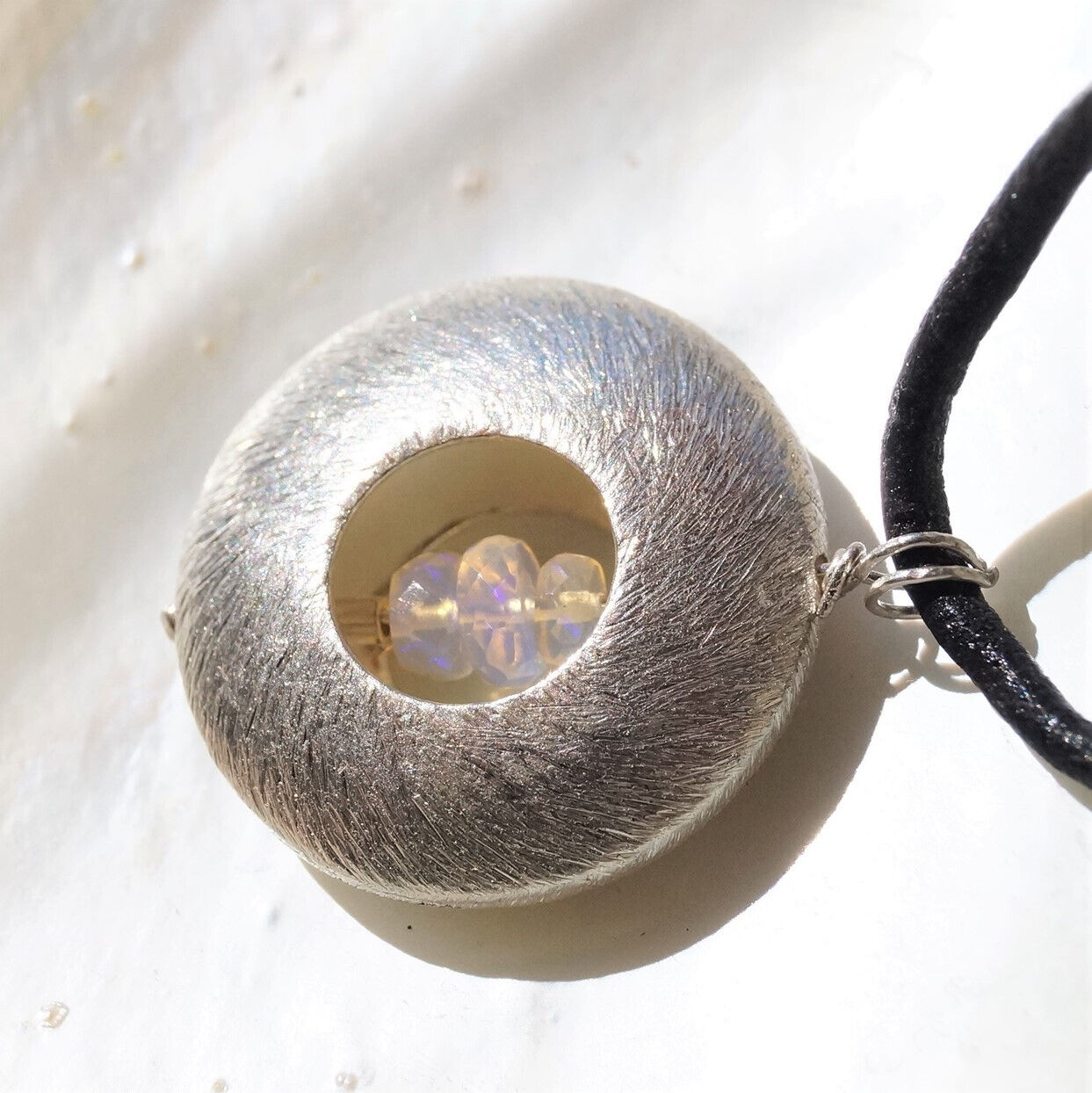 Groß Kettenanhänger 925er Silber Opal Feueropal Rondell 0,7 ct. Gebürstet Donut – Bild 6