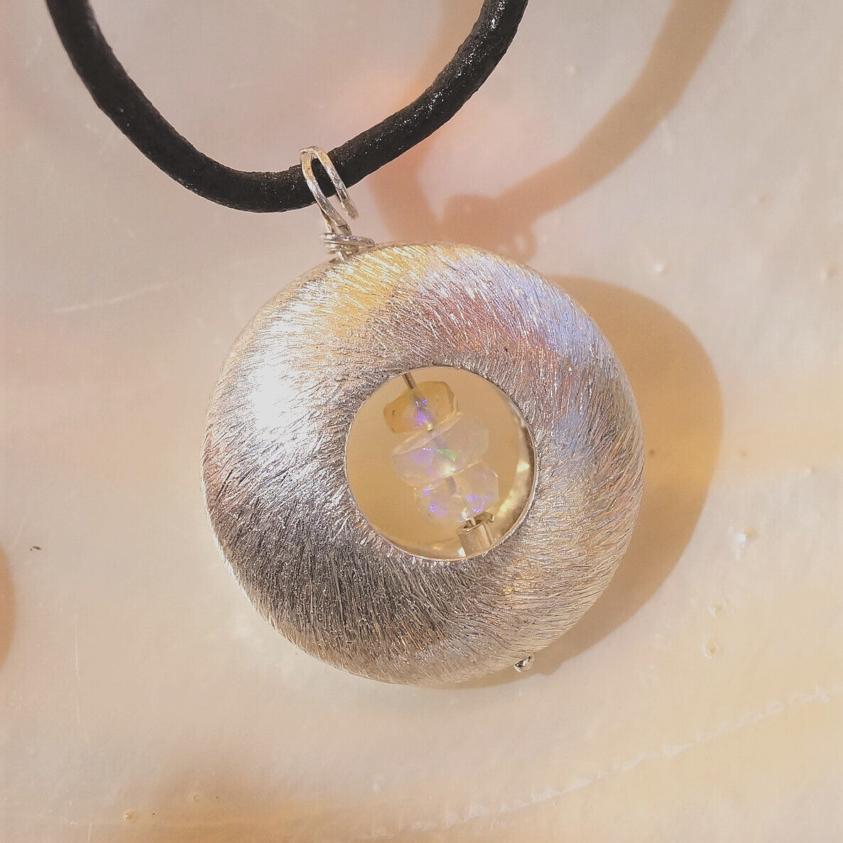 Groß Kettenanhänger 925er Silber Opal Feueropal Rondell 0,7 ct. Gebürstet Donut