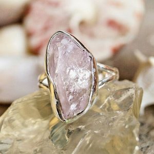 Silberring 61 Kunzit Rosa Ring Silber Rohstein Freiform Schlicht Modern Stein