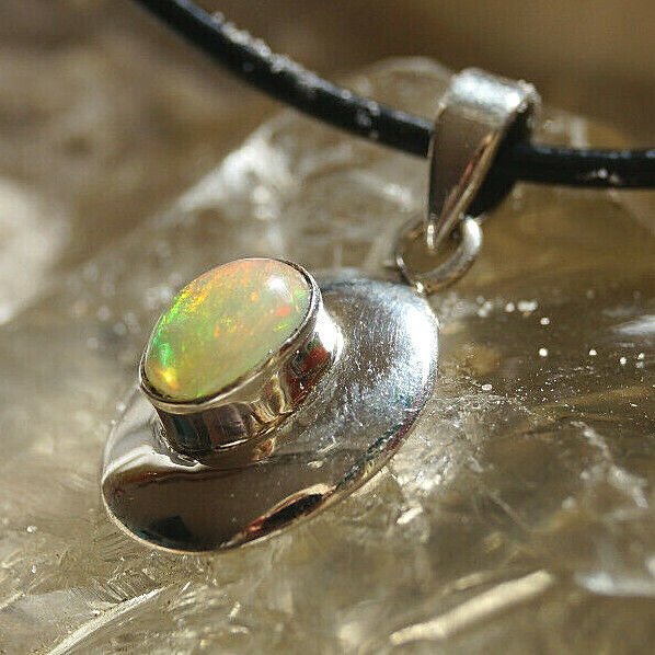 Kettenanhänger Silber Feueropal Opal Weiß Oval Schlicht Flash Multicolor Elegant – Bild 3