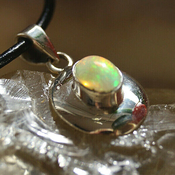 Kettenanhänger Silber Feueropal Opal Weiß Oval Schlicht Flash Multicolor Elegant – Bild 4
