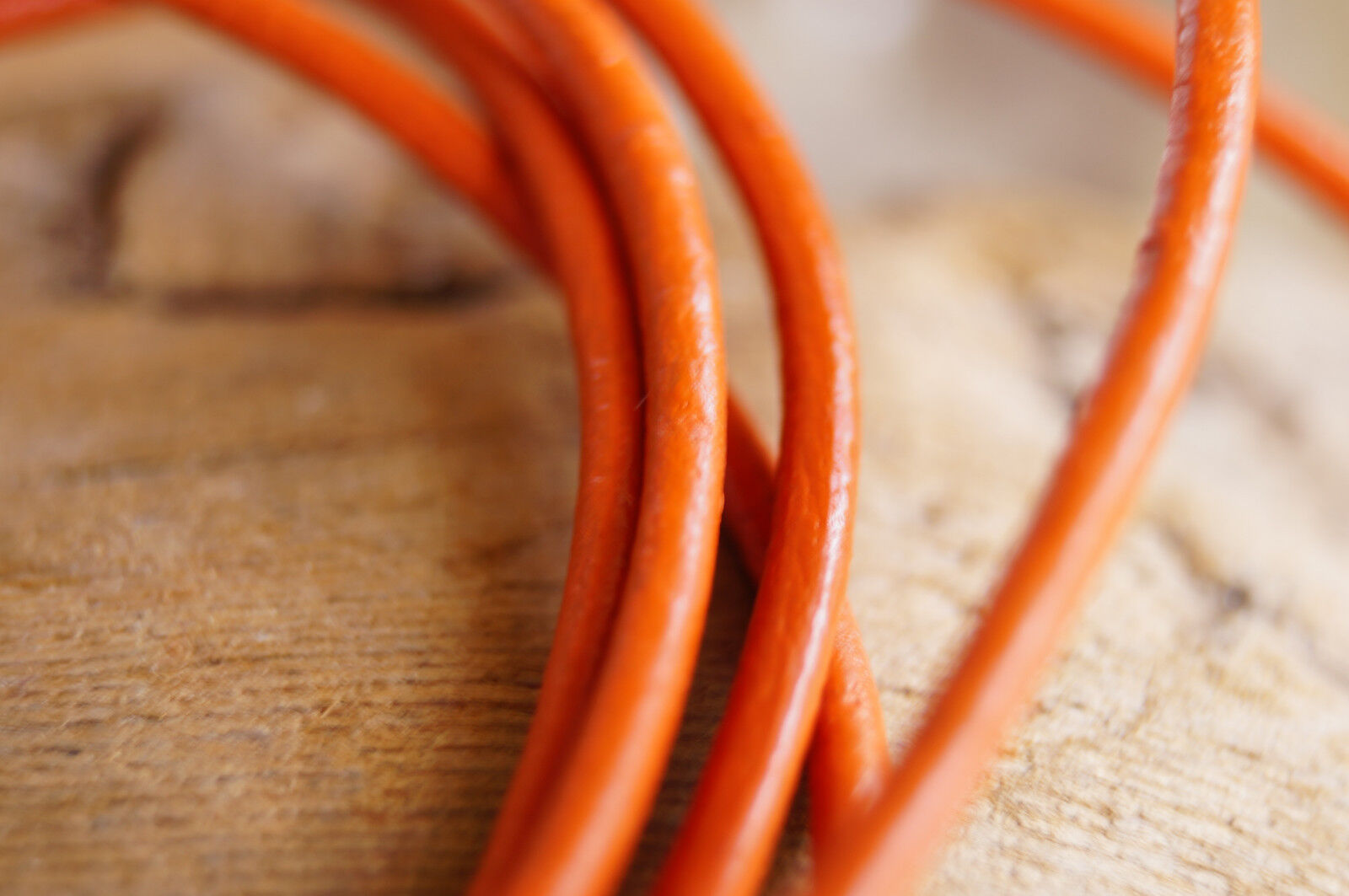 1 m ÖKO Rindsleder Orange Lederband 2 mm Lederriemen Leder Riemen – Bild 7