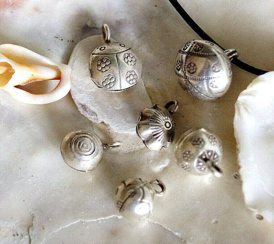 980er Silber Anhänger Blüte 1,2 x 1,1 cm Vintage Design Floral Klangkugel Klein – Bild 5