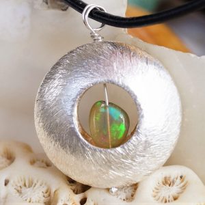 Design Ketten-Anhänger 925er Silber Opal Schwarz Nugget 0,5 ct. Multocilor Bunt