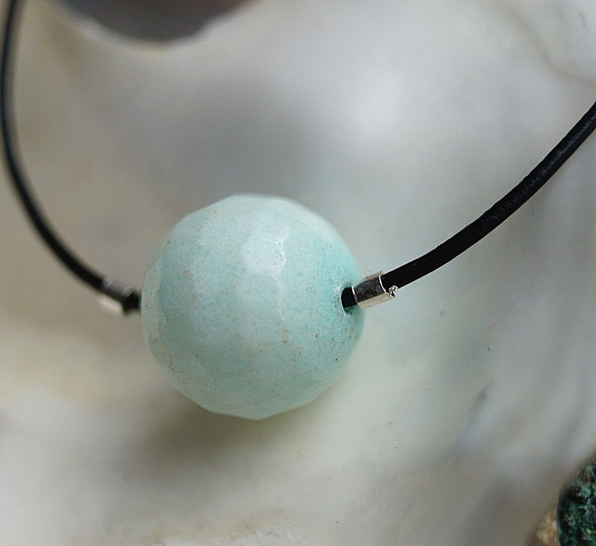 Larimar Facettiert Türkis Weiß Kugel 14 mm Schlicht Kette Lederband Verstellbar – Bild 3